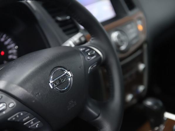 Nissan Pathfinder IV Рестайлинг с пробегом 2017 года, цена 1 890 000 рублей, 217029 км, внедорожник, Автокод Объявления
