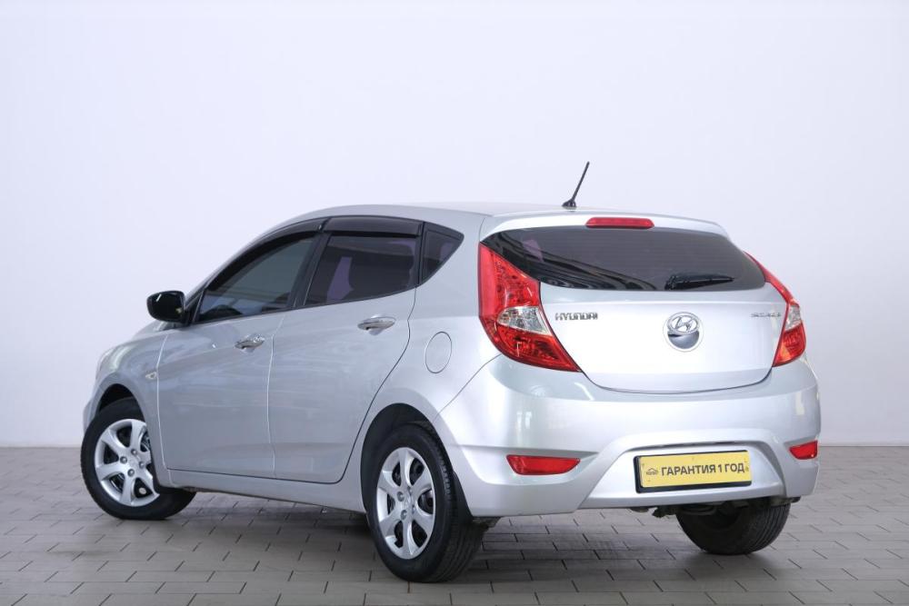 Hyundai Solaris I Омск  - изображение 5
