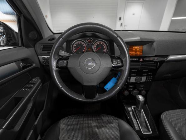 Opel Astra H Рестайлинг с пробегом 2012 года, цена 745 000 рублей, 191549 км, хэтчбек, Автокод Объявления