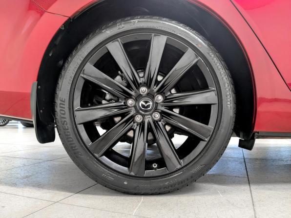 Mazda 6 III (GJ) Рестайлинг 2 с пробегом 2021 года, цена 2 795 000 рублей, 56261 км, седан, Автокод Объявления