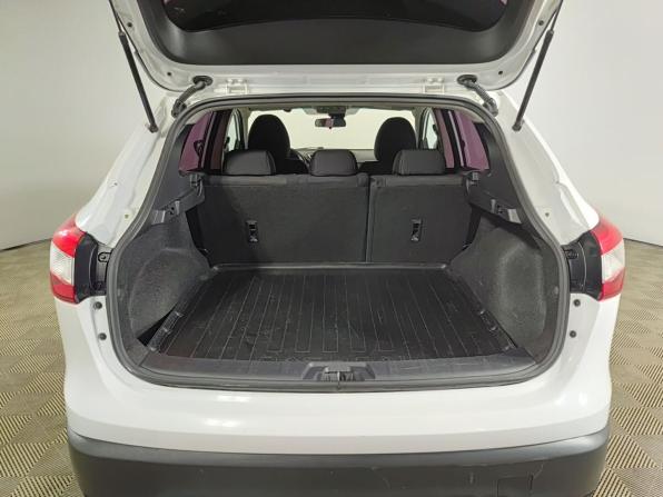 Nissan Qashqai II с пробегом 2018 года, цена 1 910 000 рублей, 145050 км, внедорожник, Автокод Объявления