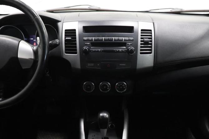 Mitsubishi Outlander II Рестайлинг с пробегом 2011 года, цена 1 000 000 рублей, 284895 км, внедорожник, Автокод Объявления