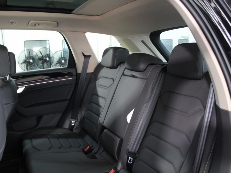 Volkswagen Touareg III Рестайлинг Москва  - изображение 3