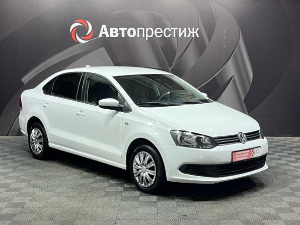 Volkswagen Polo V с пробегом 2014 года, цена 610 000 рублей, 181000 км, седан, Автокод Объявления