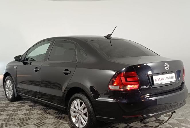 Volkswagen Polo V Рестайлинг с пробегом 2018 года, цена 1 080 000 рублей, 121029 км, седан, Автокод Объявления