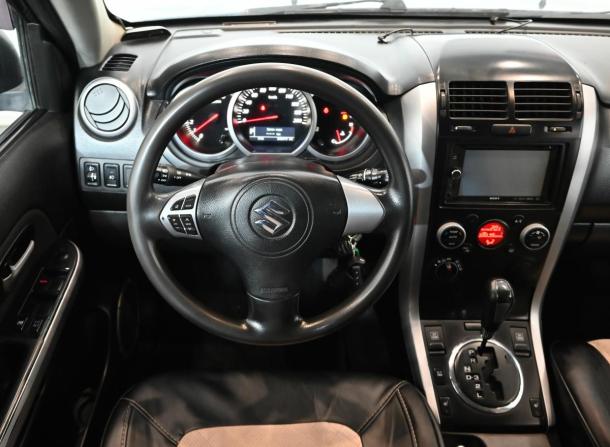 Suzuki Grand Vitara II Рестайлинг с пробегом 2011 года, цена 950 000 рублей, 292464 км, внедорожник, Автокод Объявления