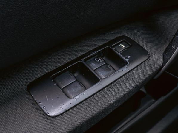 Nissan Qashqai I Рестайлинг с пробегом 2010 года, цена 1 119 000 рублей, 180357 км, внедорожник, Автокод Объявления