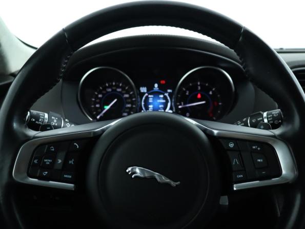 Jaguar F-Pace I с пробегом 2018 года, цена 2 200 000 рублей, 147086 км, внедорожник, Автокод Объявления
