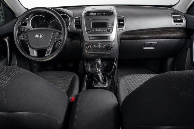 Kia Sorento II Рестайлинг с пробегом 2017 года, цена 2 439 000 рублей, 174000 км, внедорожник, Автокод Объявления