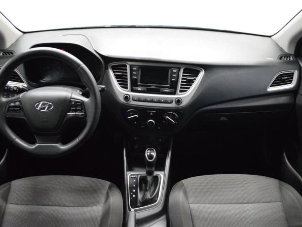 Hyundai Solaris II с пробегом 2020 года, цена 860 000 рублей, 265620 км, седан, Автокод Объявления