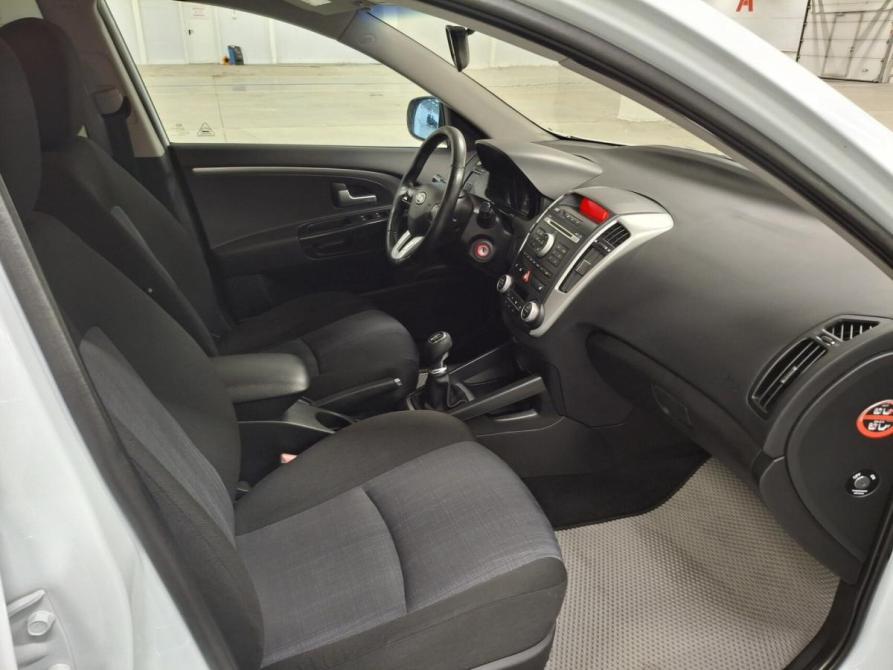 Kia Ceed I Рестайлинг Казань  - изображение 13