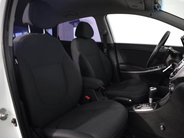 Hyundai Solaris I с пробегом 2013 года, цена 699 000 рублей, 236136 км, хэтчбек, Автокод Объявления