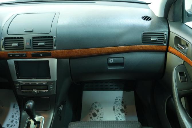 Toyota Avensis II Рестайлинг с пробегом 2008 года, цена 959 000 рублей, 247000 км, седан, Автокод Объявления