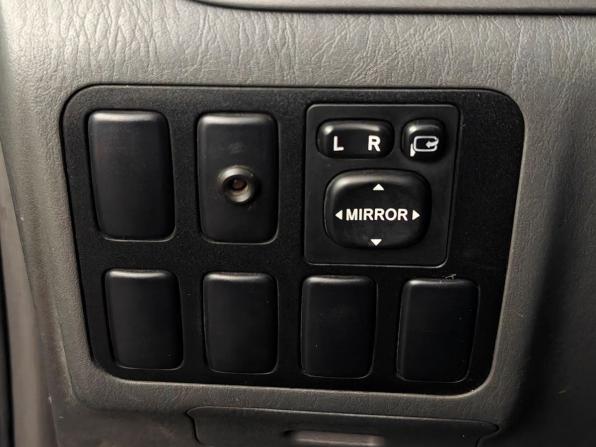 Toyota Land Cruiser Prado 120 Series Рестайлинг с пробегом 2008 года, цена 1 590 000 рублей, 273000 км, внедорожник, Автокод Объявления