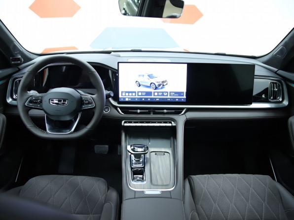 Geely Xingyue L I Рестайлинг 2 с пробегом 2025 года, цена 4 150 000 рублей, 5 км, внедорожник, Автокод Объявления
