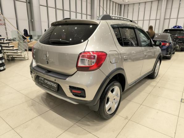 Renault Sandero II Рестайлинг с пробегом 2018 года, цена 1 050 000 рублей, 66000 км, хэтчбек, Автокод Объявления