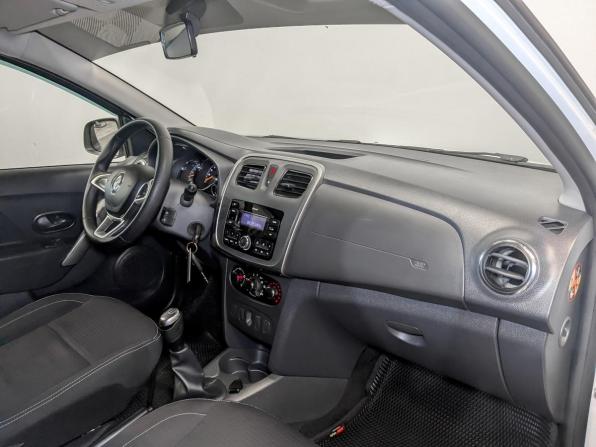 Renault Logan II Рестайлинг с пробегом 2022 года, цена 1 030 000 рублей, 133425 км, седан, Автокод Объявления