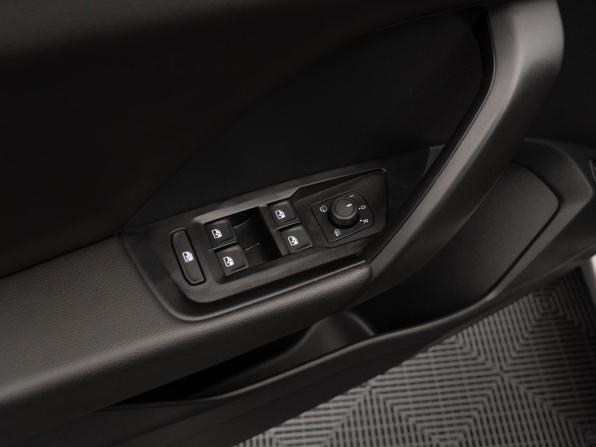 Volkswagen Taos I с пробегом 2022 года, цена 2 960 000 рублей, 65500 км, внедорожник, Автокод Объявления