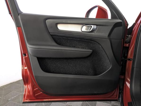 Volvo XC40 I с пробегом 2019 года, цена 3 290 000 рублей, 47888 км, внедорожник, Автокод Объявления