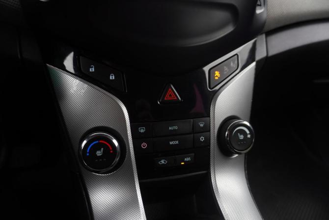 Chevrolet Cruze I с пробегом 2012 года, цена 599 000 рублей, 228055 км, седан, Автокод Объявления