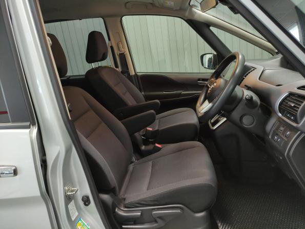 Nissan Serena V (C27) с пробегом 2019 года, цена 1 920 000 рублей, 131090 км, минивэн, Автокод Объявления