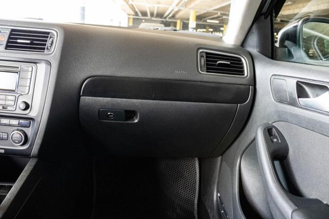 Volkswagen Jetta VI с пробегом 2013 года, цена 1 000 000 рублей, 239287 км, седан, Автокод Объявления