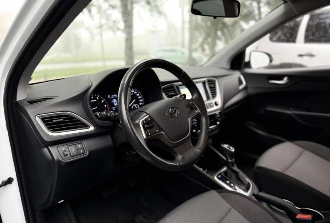 Hyundai Solaris I Рестайлинг с пробегом 2017 года, цена 1 590 000 рублей, 34369 км, седан, Автокод Объявления