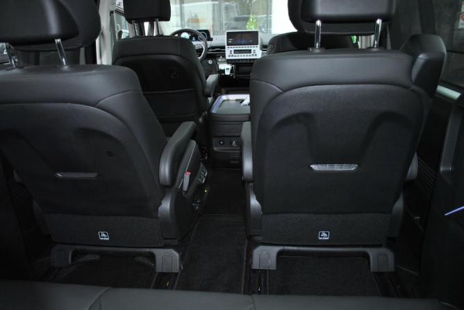 Hyundai Staria I Рестайлинг с пробегом 2026 года, цена 10 790 000 рублей, 10 км, минивэн, Автокод Объявления