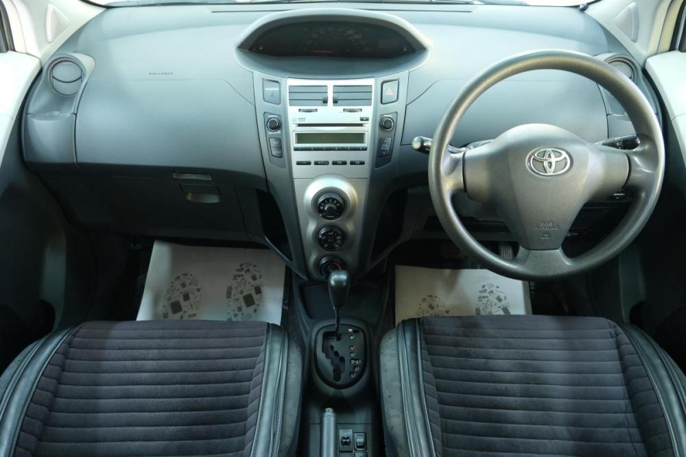 Toyota Vitz II (XP90) Омск  - изображение 13