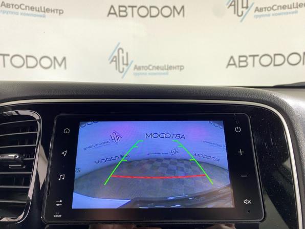 Mitsubishi Outlander III Рестайлинг 3 с пробегом 2021 года, цена 2 357 000 рублей, 128276 км, внедорожник, Автокод Объявления