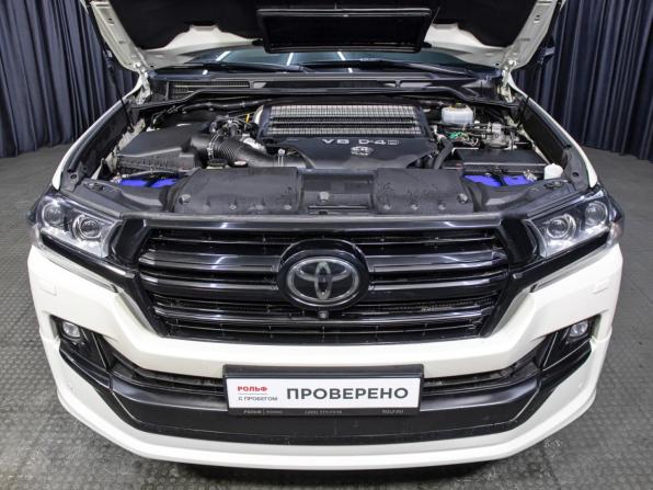 Toyota Land Cruiser 200 Series Рестайлинг 2 с пробегом 2018 года, цена 6 198 000 рублей, 181226 км, внедорожник, Автокод Объявления