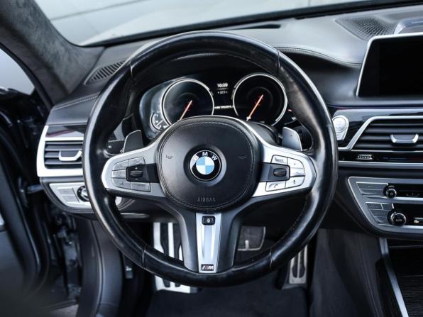 BMW 7 серии VI (G11/G12) с пробегом 2018 года, цена 4 398 000 рублей, 163408 км, седан, Автокод Объявления