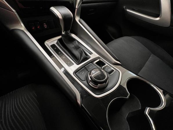 Mitsubishi Pajero Sport III с пробегом 2019 года, цена 3 550 000 рублей, 71380 км, внедорожник, Автокод Объявления