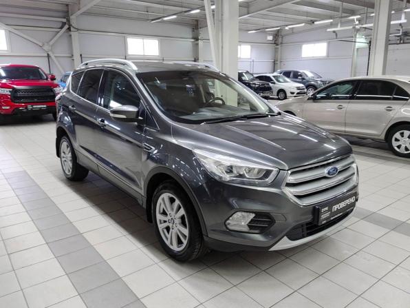Ford Kuga II Рестайлинг с пробегом 2019 года, цена 1 695 000 рублей, 160000 км, внедорожник, Автокод Объявления