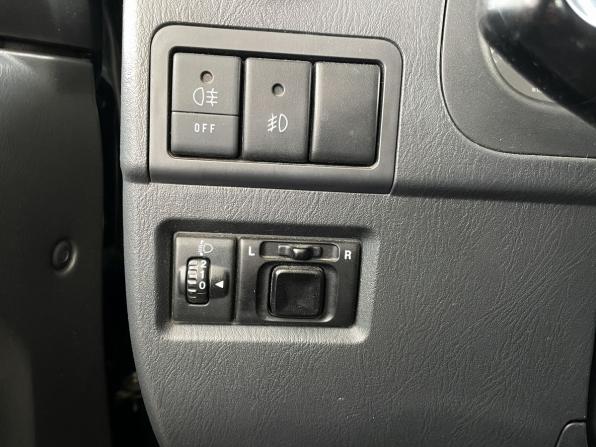 Suzuki Jimny III Рестайлинг 1 с пробегом 2007 года, цена 948 000 рублей, 162927 км, внедорожник, Автокод Объявления