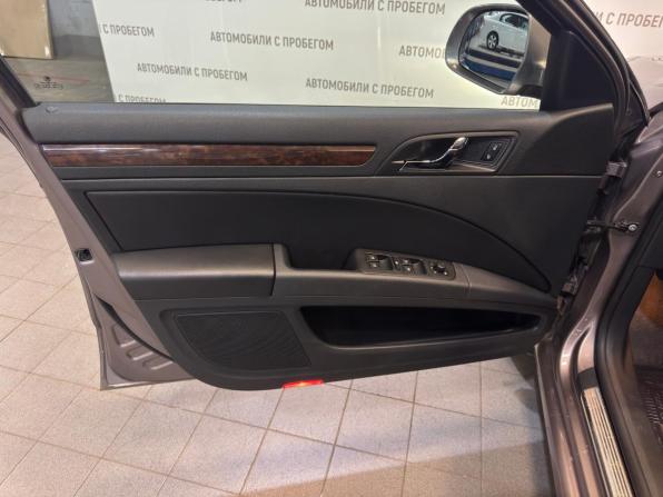 Skoda Superb II Рестайлинг с пробегом 2013 года, цена 949 000 рублей, 307000 км, лифтбек, Автокод Объявления