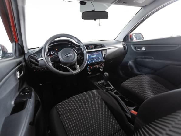 Kia Rio IV с пробегом 2018 года, цена 1 000 000 рублей, 155481 км, седан, Автокод Объявления