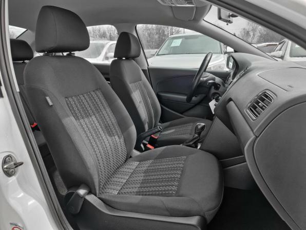 Volkswagen Polo V Рестайлинг с пробегом 2019 года, цена 1 459 000 рублей, 80507 км, седан, Автокод Объявления