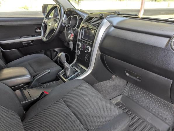 Suzuki Grand Vitara II Рестайлинг с пробегом 2008 года, цена 899 500 рублей, 271000 км, внедорожник, Автокод Объявления
