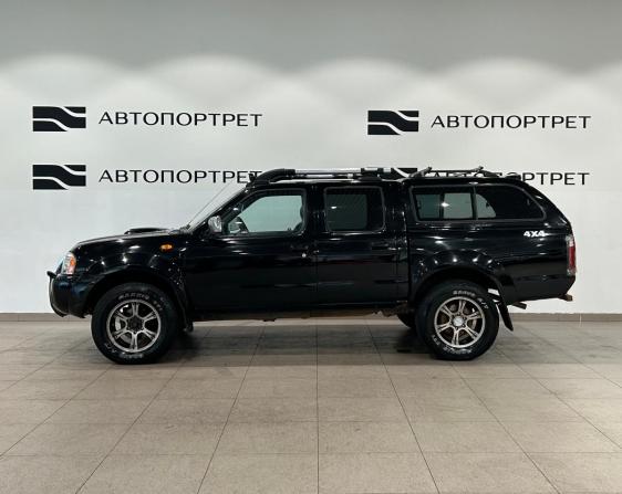 Nissan NP300 с пробегом 2010 года, цена 699 000 рублей, 212306 км, пикап, Автокод Объявления