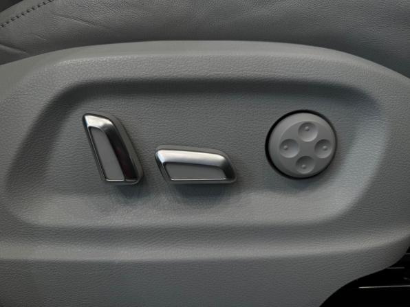 Audi Q5 I (8R) Рестайлинг с пробегом 2014 года, цена 1 950 000 рублей, 247005 км, внедорожник, Автокод Объявления
