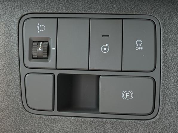 Hyundai Staria I с пробегом 2022 года, цена 5 750 000 рублей, 50500 км, минивэн, Автокод Объявления