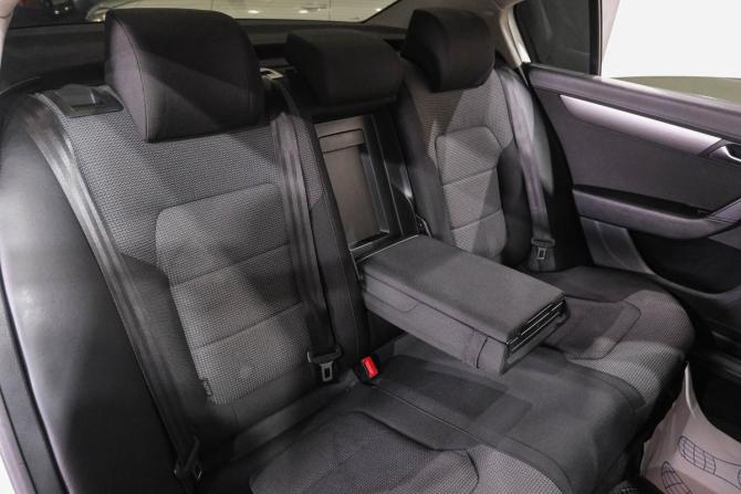 Volkswagen Passat B7 с пробегом 2012 года, цена 849 000 рублей, 138000 км, седан, Автокод Объявления