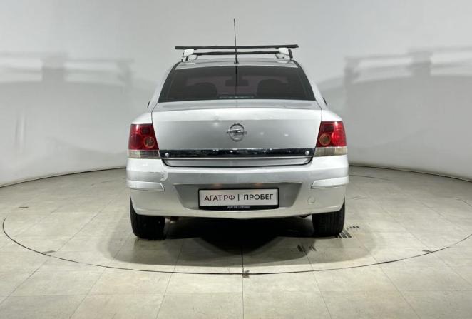 Opel Astra H Рестайлинг с пробегом 2013 года, цена 340 000 рублей, 322000 км, седан, Автокод Объявления
