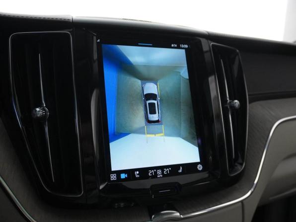 Volvo XC60 II Рестайлинг с пробегом 2021 года, цена 3 899 077 рублей, 110856 км, внедорожник, Автокод Объявления