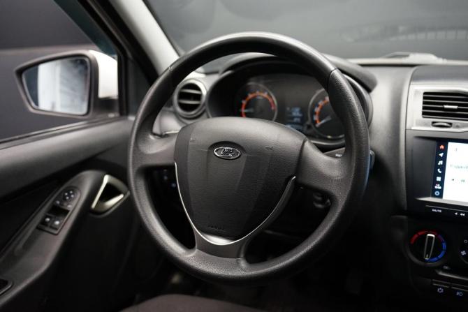 Lada (ВАЗ) Granta I Рестайлинг с пробегом 2021 года, цена 755 000 рублей, 68000 км, седан, Автокод Объявления