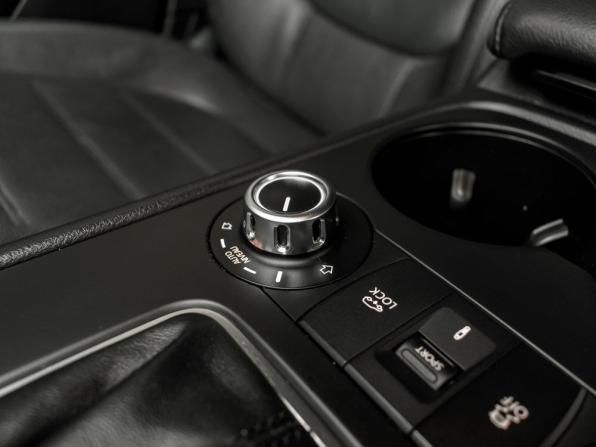 Volkswagen Touareg II с пробегом 2012 года, цена 1 730 000 рублей, 239372 км, внедорожник, Автокод Объявления