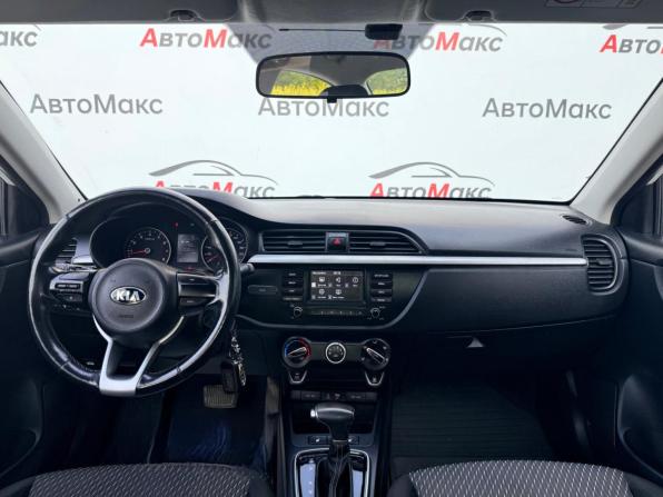 Kia Rio IV с пробегом 2018 года, цена 1 050 000 рублей, 131283 км, седан, Автокод Объявления
