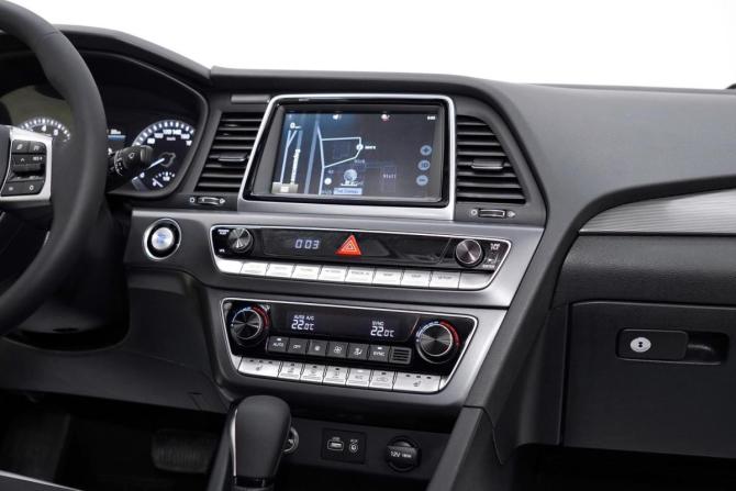 Hyundai Sonata VII (LF) Рестайлинг с пробегом 2018 года, цена 1 349 000 рублей, 99000 км, седан, Автокод Объявления