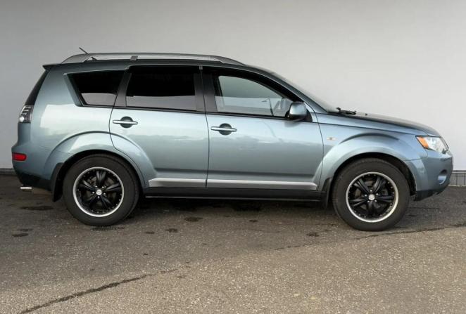 Mitsubishi Outlander II с пробегом 2007 года, цена 790 000 рублей, 213201 км, внедорожник, Автокод Объявления